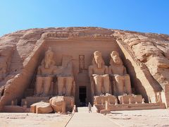 悠久の時が流れるエジプト・ナイル川クルーズ8日間の旅  (4)イシス神殿、アスワン・ハイ・ダム&アブ・シンベル神殿観光