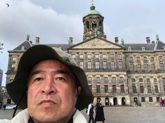 今日はアムステルダムの王宮とベームスター干拓地、ワッテン海、ヴェダフェマール、スホクラントに行った