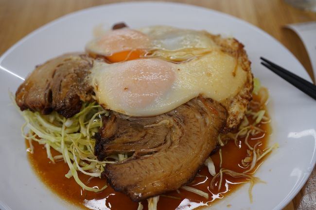 豊洲市場から築地へ移動。さて、はしご酒にしようかと…ふと、ここんとこ蕎麦屋さん一択状態になってたような気が？久しぶりに築地魚河岸のフードコートでも行ってみましょうかね。