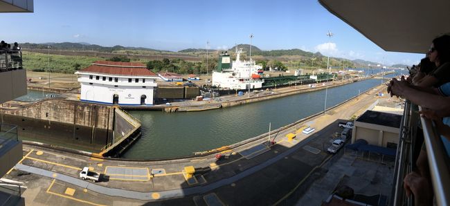 パナマ運河の歴史と　ミラフローレス門の見学