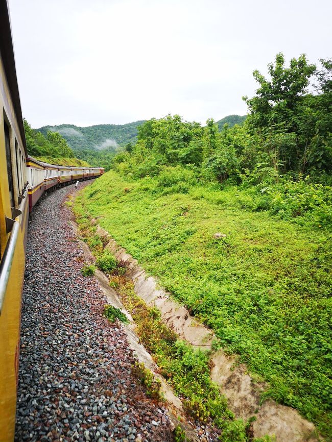 タイ国鉄の寝台列車に乗りに行った弾丸旅行の旅行記です。