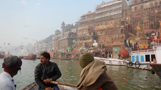年末年始の初インド一人旅★DAY7【バラナシ】朝のガンガーボートトリップとB級グルメ三昧