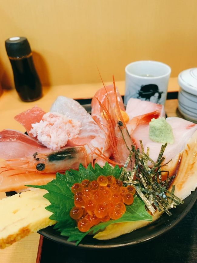 海鮮丼が食べたい!という思いつきで、1泊2日の金沢旅行へ行きました(*´∇`*)