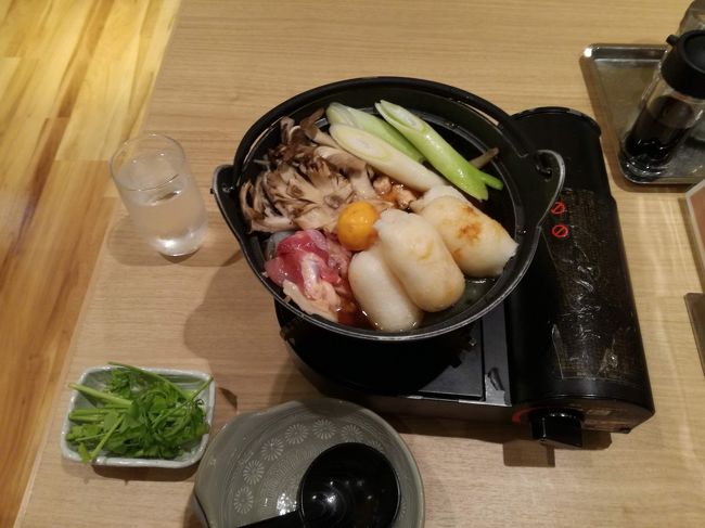 秋田で夕食をとります。やはりきりたんぽが食べたいですよね。でもどこで食べましょう?<br /><br /><br />