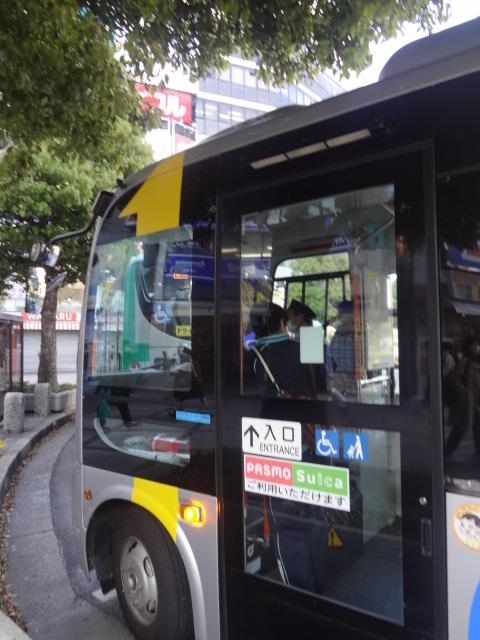 コロナウイルス corona virus の影響で 「都バスの旅」が できなくなりました。毎年恒例の「お花見」も中止です<br />※お断り※<br />この旅行記は 武蔵野市内の特養に入居している 親族に 日用品を 届けに出かけた時 通りすがりの風景を撮影した物です。(訪問先・移動ルートの 質問には 回答できません。)