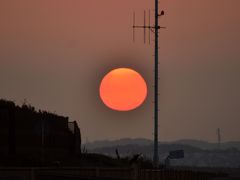 2020年4月9日早朝　満月の翌日の茅ヶ崎海岸の様子です。