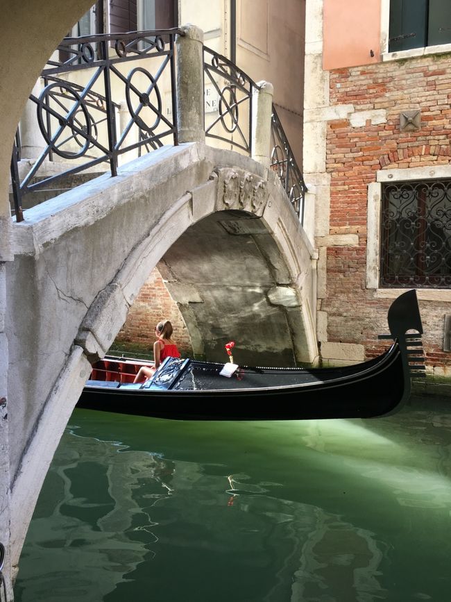 ヴェネツィア<br />母とクルーズ（ツアー）で訪れました。<br /><br />貧乏人なのにヴェネツィアは3度目。何度訪れても素敵な場所です。今回は迷路のように入り組んだ道を、気ままに探検できたのが楽しかった。