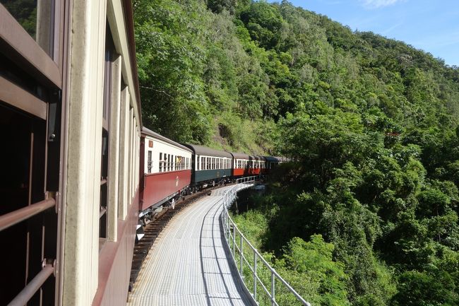 世界旅行二周目の最後の地、ケアンズ。<br />到着が遅くなってしまったので、グレートバリアリーフには行けませんでした・・・。<br />その分町歩きをしたり、美味しいものを食べたりしてのんびりと過ごすことができました。<br />