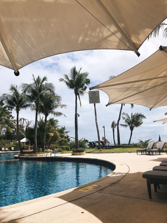 週末海外旅行!<br />ちょっと有給で海が見たい。<br />そんな希望の旅行です。<br /><br />セブ島2日目の朝からです。
