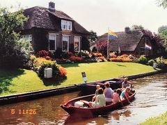 運河とお花いっぱい、美しい水郷の村ヒートホールン