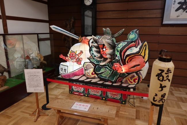 人生初の青森スキー旅行!<br /><br />八甲田でパウダーを満喫できちゃうなんて、なぁ~んて素晴らしい人生なんだろう!?<br /><br />で、青森についたら、そこは雨、暖冬とは言え東北豪雪地帯なのに豪雨!<br /><br />2019年度は仕事は災難続き! 旅行は台風で大幅な予定変更!! 冬のスキーはどこも暖冬で雪不足!!! そして忍び寄る中国コロナの足音・・・<br /><br />なんてこった・・・<br /><br />