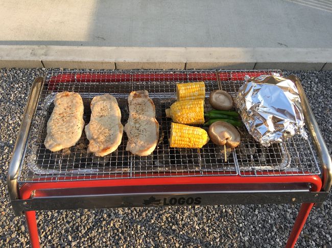 今日から私のゴールデンウィークです<br /><br />家で楽しむをもっとうに、BBQ行きます<br /><br />我が家では、炭焼きと言ってます<br /><br />炭で焼くと何時もの食材ですが、ワンランクグレードアップします<br /><br />つい、焼き過ぎますが、次の日の楽しみです、冷めていても美味しいんです<br /><br />久しぶりの炭焼き堪能しました