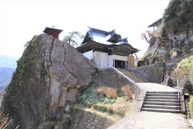 ホテルルートイン山形南─大学病院前に宿泊して山寺（立石寺）参詣、下山中にカモシカと初逢瀬