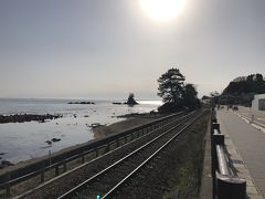 雨晴海岸：世界でもここだけの特別な風景