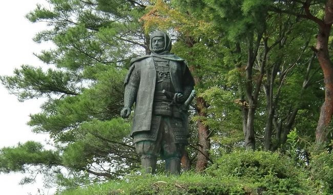 夫婦二人とも西側出身のため東側はあまり詳しくありませんがダンナサマーが東京に転勤になり、お酒、お米、お魚もおいしい新潟縦断旅行の計画を立てました。調べてみると新潟、長い長い。ということで3泊の計画になってしまいました。初、御朱印を求めて新潟の珍道中です。<br />新潟の旅は新潟市、燕・長岡、魚沼、上越と北から南へ計画しました。四日目は最終地、上越の旅です。