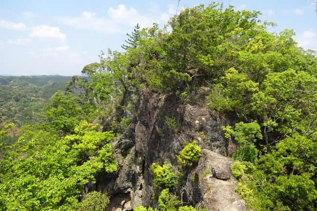 獅子ヶ鼻（ししがはな）トレッキング（2/3）山中の迷路を歩いて『浮き石』『八畳岩』へ