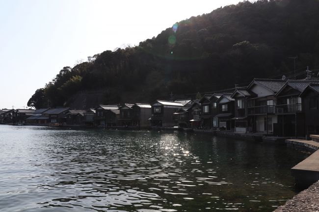 京都府の北部にある、伊根の舟屋。<br />アクセスは良くなく、なかなか行きにくい観光地ですが<br />本当に素敵な場所でした。<br /><br />海が近くて、色も綺麗。<br />すごく静かな場所でゆったりとした時間を過ごせました<br /><br />また、違う季節でも伺いたい！