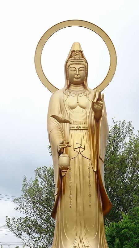 その2からの続きです。<br /><br />写真は、常休寺の黄金の観音像。