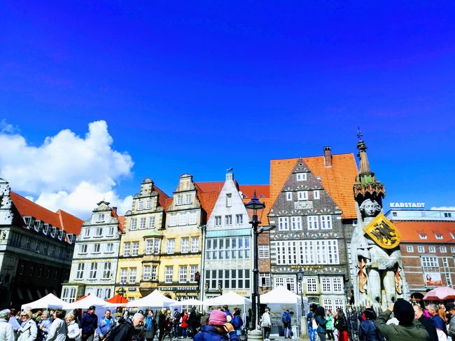 世界一周旅行でモロッコへ行ったときに出会った韓国人女性Tちゃんが暮らすバンブルグを訪ねました。行く道中、ツェレにも立ち寄り、滞在したブレーメンも街歩きを楽しみました。<br /><br />4/18 Nagoya(8:24/18 JL30)→Narita(9:30)<br /> JL0407 Narita(11:25)→Frankfurt(16:30)<br />4/19 LA705 Frankfurt(19:25)→Santiago(+1 7:35)<br />4/20 LA436 Santiago(13:25)→Calama(15:31)<br />4/27 OB303 Uyuni(9:30)→La Paz(10:30)<br />4/28 LA893 La Paz(9:28)→Santiago(12:21)<br />5/2 LA841 Santiago(9:30→)Rapa Nui(12:55)<br />5/5 LA842 Rapa Nui(14:55)→Santiago(21:35)<br />5/6 LA712 Santiago(13:45)→Sao Paulo(18:35)<br /> LA8070 Sao Paulo(23:55)→Frankfurt(+1 16:50)<br />5/12 FR7602 Bremen(21:10)→Vilinius<br />5/18 AY1072 Riga(10:15)→Helsinki(11:10)<br />5/20 JL0414 Helsinki(17:35)→Narita(+1 9:05)<br />5/21 JL3083 Narita(10:25)→Nagoya(11:35)<br />