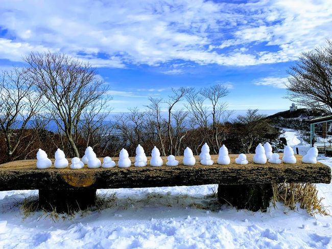 御在所岳で雪だるまたちに見送られた日