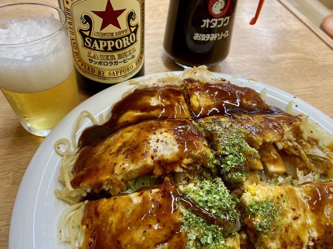 2泊3日で、広島、宮島、呉の観光をして来ました。<br />観光というよりは、グルメ旅。<br />お好み焼き、あなご飯、牡蠣の土手鍋、そして美味しい西条の日本酒。お土産は、レモスコに、もみじ饅頭。最後の新幹線の中では、むさしのお弁当!<br /><br />観光をしながら、広島ならではの食べ物をたくさん食べて来ました!