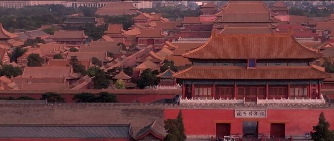 【前回まで】<br />#1 https://4travel.jp/travelogue/11627758<br />#2 https://4travel.jp/travelogue/11628297<br />#3 https://4travel.jp/travelogue/11628431<br />#4 https://4travel.jp/travelogue/11628948<br /><br />朝食前に毛沢東に会いに行って、昼過ぎは胡同を散策。次は景山公園へ。この日が北京での最後の宿泊となります。