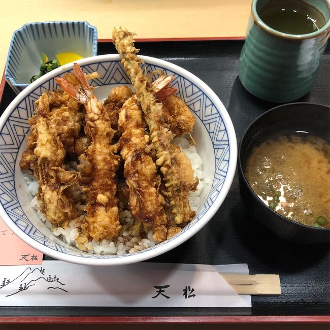 2020/6/17(水)<br />急用で東京・日本橋に出張。<br />在宅勤務で溜まった外食欲を満たしに、八重洲口近くの老舗の名店を訪れてみた。<br /><br />久しぶりの八重洲口は、再開発がいよいよ始まる感じが随所に漂っていました。
