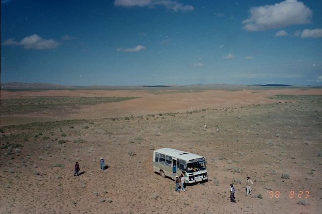 《メモリー》1998年8月　一度行ってみたかったモンゴル【その１】　国内線飛行機で草原と砂漠の中へ