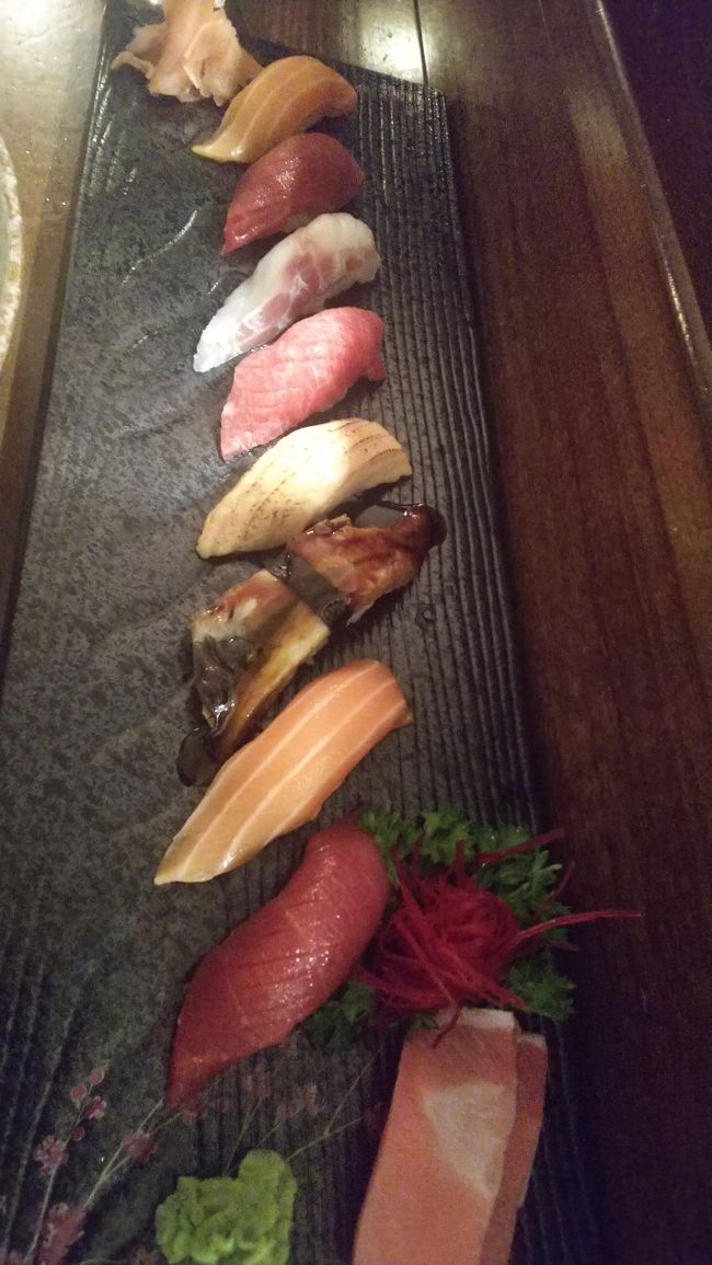 ホテル近くのレストランでお寿司のディナーも堪能！！<br />まぁやっぱり日本のお寿司が一番だけども、美味しかったです(*´∀｀)