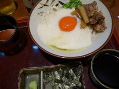 20200624-1 大阪 大阪駅前ビルのうどん棒で、お昼に讃岐うどんをいただく