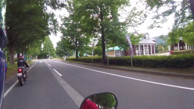 朝5時から、バイクでメタセコイヤ並木に向かいました。あまりにも天気がよかったのでそのまま彦根城へ向かいました(*&#39;ω&#39;*)<br />早朝5時から走っていますので道も空いていて快適でしたよ♪<br />