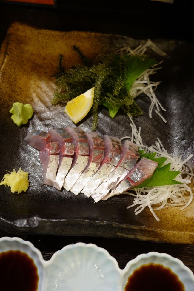今日の晩酌はどうしようかな?土曜日の晩は、どこも混んでそうだし、出たとこ勝負かなぁと、宿を出て聖天通りを歩き始めますが…かどやさんに空席が。って事で、迷い無く吸い込まれましょう。