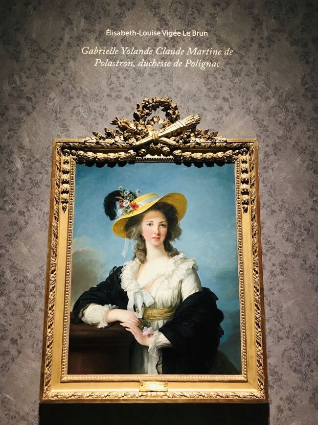 大阪・天王寺にある大阪市立美術館で開催中の『フランス絵画の精華』展に行ってきました♪<br /><br />元々予定されていた会期は４月１１日（土）～６月１４日（日）なので本来であればもう終了しているのですが、新型コロナウィルス感染拡大防止による休館があり、５月２６日（火）～８月１６日（日）に変更されていました。<br /><br />こんな時期だし、どうしても見たい絵があるわけでもないので行こうか迷いましたが、すでに１ヶ月以上会期が過ぎ、うかうかしているとまたチャンスを逃すかも…と重い腰を上げました。<br /><br />今回の展覧会は『フランス絵画の最も偉大で華やかな１７世紀の古典主義から、１８世紀のロココ、１９世紀の新古典主義、ロマン主義を経て、印象派誕生前夜にいたるまでの３世紀をたどります』（HPより抜粋）とのこと。 <br /><br />時期的なものと、遅めの時間帯だったことも手伝って人が少なく、見る順番を多少前後させれば１つの絵を自分１人で独占して鑑賞出来てしまうという贅沢☆<br /><br />実際の絵の大きさに驚いたり、細かいところまで描き込まれているのをまじまじと見つめたり、全身の肖像画を胸部から上だけ切り取って額に入れていたであろうものをまた復元している跡を見つけたり・・・と、自分の目で見ることの楽しさを感じたり色んな発見が出来た時間でした。<br /><br />まあ、本来の美術館はそうあって欲しいものですが、日本の美術館は企画展がメインで短期間に人が押し寄せるから仕方がありませんね。。。<br /><br />来場者が減った今、開催に要した費用を回収するのは大変でしょうけど、見る側としてはとてもありがたい環境でした(｡-人-｡)<br /><br />いつもは借りるオーディオガイドは借りず、ひとつひとつの作品としっかり向き合ってきました☆