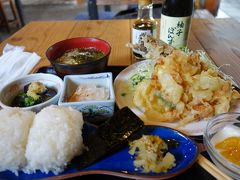 20200716-2 小豆島 こまめ食堂のおにぎり定食は…えらいボリュームやねんね