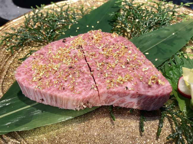 新宿「にくの音」で贅沢焼肉。<br /><br />シャトーブリアンを堪能するコース「金桜コース」をいただきました！<br />初シャトーブリアンです(^-^)<br />どのお肉もとっても美味しくて、大満足！<br />お腹いっぱいです(*´▽｀*)<br /><br />▼にくの音<br />https://www.akito-co.jp/