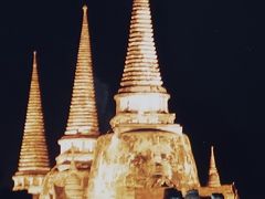 タイ王国５日間1999-3　古都-アユタヤ-遺跡のライトアップ　☆象に乗り歴史公園めぐりも