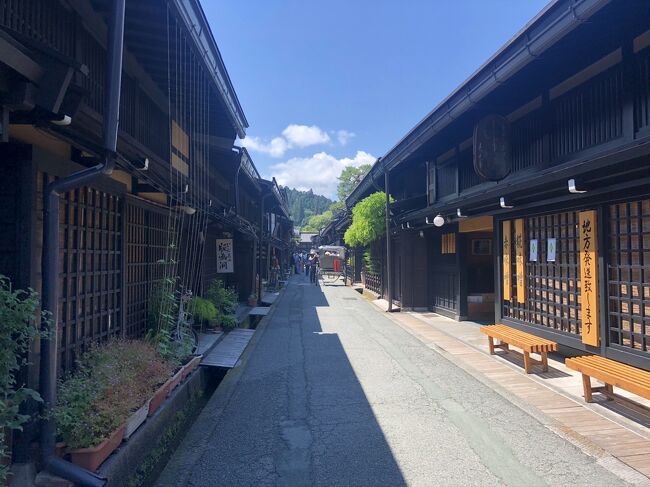 最後は高山です。<br />急遽もう1泊することにし、高山駅前のビジネスホテルを予約しました。<br />普段混んでてのんびり観光できませんが、この時期人がいなかったので歩き回りました。