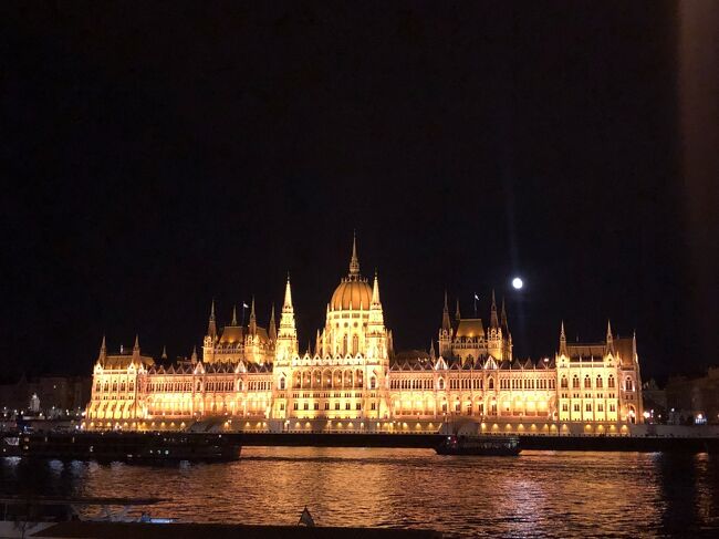 ヨーロッパ一人旅10か国目はハンガリーのブダペストへ<br />ハンガリーは物価も安く過ごしやすい国でした。<br />また行きたい国の一つです