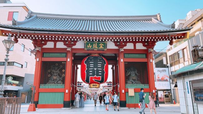 2020年の夏休み。<br />本当なら、三重県に行ってお伊勢参りと<br />鳥羽でマナティにご挨拶の予定でした。<br />隙あればバンコクにも行こうとも思っていた。<br />でも、こんな状況な上に<br />東京都民はGO TO トラベルから除外…。<br /><br />でも、夏休みなのに家にいるのも何だかな。<br />自分で出来る感染予防をしつつ都内観光しよう!と。<br />外国人観光客もいない浅草はどうかなと選んでみました。<br /><br />当初予約していたホテルが自主休業になり<br />慌ててホテルを変えたりしましたが、<br />それなりに楽しい夏休みを過ごせました。<br /><br />ホテル:リッチモンドホテルプレミア浅草