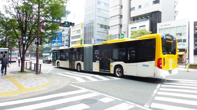 本来は、ＡＮＡ特典航空券利用（飛行機に乗る事と、上空から宮古島の奇麗な海が見られる事を期待して）で、福岡－那覇－石垣島－那覇（泊）－福岡（１５，０００マイル）の１泊２日で行く予定にしていたのですが、福岡を含めた都市圏＆沖縄県内のコロナ感染者の急増と、沖縄県知事の緊急事態宣言が出た為、出発当日の早朝に急遽取り止めたのです。<br /><br />なお、特典航空券は発券日から１年間有効であり、その間何回でも変更可能である為、将来の適当な日に変更しました。<br /><br />ホテルは、当日予約も可能と見込んでいた為、候補は決めたものの事前予約はしていなかったのです。<br /><br />沖縄行きは中止にしましたが、８月１日から１泊で出掛けるつもりでいた為、何処かには行きたい、或いは泊まりたい気持ちが残った為、最終的に、地元福岡市内のホテル泊に決めました。<br /><br />当初は、前から気になっていた、ＪＲ九州系の「THE BLOSSOM HAKATA Premier （ザ ブラッサム 博多プレミア）」泊を検討したのですが、その隣にある「三井ガーデンホテル福岡祇園」が、土曜日泊なのにかなり安く販売されていた＆楽天トラベル予約だと、Go Toトラベル適用後の宿泊代金で泊まれるようになっていたので、最終的に「三井ガーデンホテル福岡祇園」泊で決めました。<br /><br />「三井ガーデンホテル福岡祇園」<br />公式サイト：https://www.gardenhotels.co.jp/fukuoka-gion/<br /><br />楽天トラベル予約<br /><br />モデレートツイン（約２４平米）シングルユース<br /><br />５，７００円（税込）－１，９９５円（Go Toトラベルキャンペーン割引）－２００円（楽天ポイント）＝３，５０５円で泊まれました。<br /><br />楽天トラベルだと、既にGo Toトラベルキャンペーン割引適用後の支払いで良いのも良かったです。<br /><br /><br /><br />「三井ガーデンホテル福岡祇園」から天神へ帰宅した時の様子です。<br />