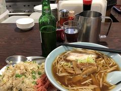 旅行は食べること大切ですよね