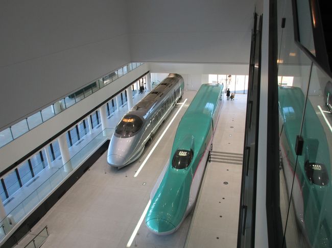 2019年2月4日(月)。<br />義父と東北を旅した復路、家内と合流しさいたま市の鉄道博物館を見て回ることに。<br />お目当ては2018年にオープンしたばかりの南館。400系やE1系といった思い入れのある懐かしい新幹線電車の展示を楽しみました。<br /><br />【参考】東北旅行記前編 (ANA739便(大阪伊丹→仙台)はこちら<br />https://4travel.jp/travelogue/11640165<br /><br />東北旅行記後編 (東北大学鉄道研究会60周年記念列車)はこちら<br />https://4travel.jp/travelogue/11640166