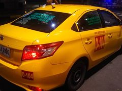 真夜中の マニラ 悪魔 タクシー　ロハス通りで 拾った 黄色も 根性が 超悪魔 だった ..... 2019