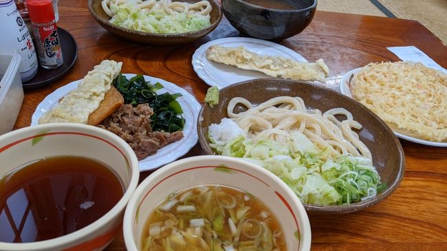 吉田うどんってどんなかなって思って<br /><br />レンタカー借りて<br /><br />山梨に行ってみた