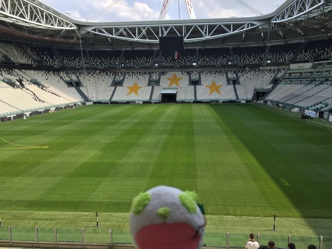 イタリア旅行⑤トリノ2<br />2016/5/24-31 <br />5/24 成田→ドーハ ラウンジ<br />5/25 ドーハ→ミラノ <br /> ヴェネチア トリノ切符購入<br />5/26 ミラノ中央駅 8:00-11:20 ヴェネチア<br /> 歩きで観光 船で観光 食事<br /> ヴェネチア 18:40-22:30 ミラノ 中央駅<br />5/27 ミラノ 中央駅10:10-10-50トリノ<br /> ユベントススタジアムツアー見学<br />5/28 ホテル→市場 チェリー チーズ<br /> トリノ11:10-13:30ミラノ 中央駅<br /> ミラノ 中央駅前でアトレチコマドリード の<br /> サポーターが集結 地下鉄で移動<br /> CL決勝 サンシーロスタジアムまで見学<br />5/29 ミラノ 観光<br />5/30 ミラノ 16:50-23:50 ドーハ<br />5/31 ドーハ02:40-18:40 成田
