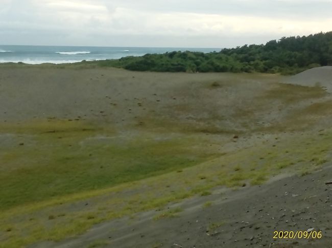 前々から行きたかった中田島砂丘へ行ってきました。海、街、空、そしてもちろん砂。いろいろな景色がみられました。