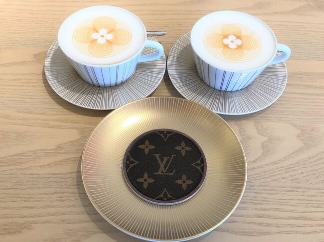 大阪 世界初のルイ ヴィトンのカフェ ルカフェヴィー スガラボヴィー 5つ星パレスホテルグループ ゼンティス大阪 開業 アップステアーズ 心斎橋 淀屋橋 大阪 の旅行記 ブログ By リンリンベルベルさん フォートラベル