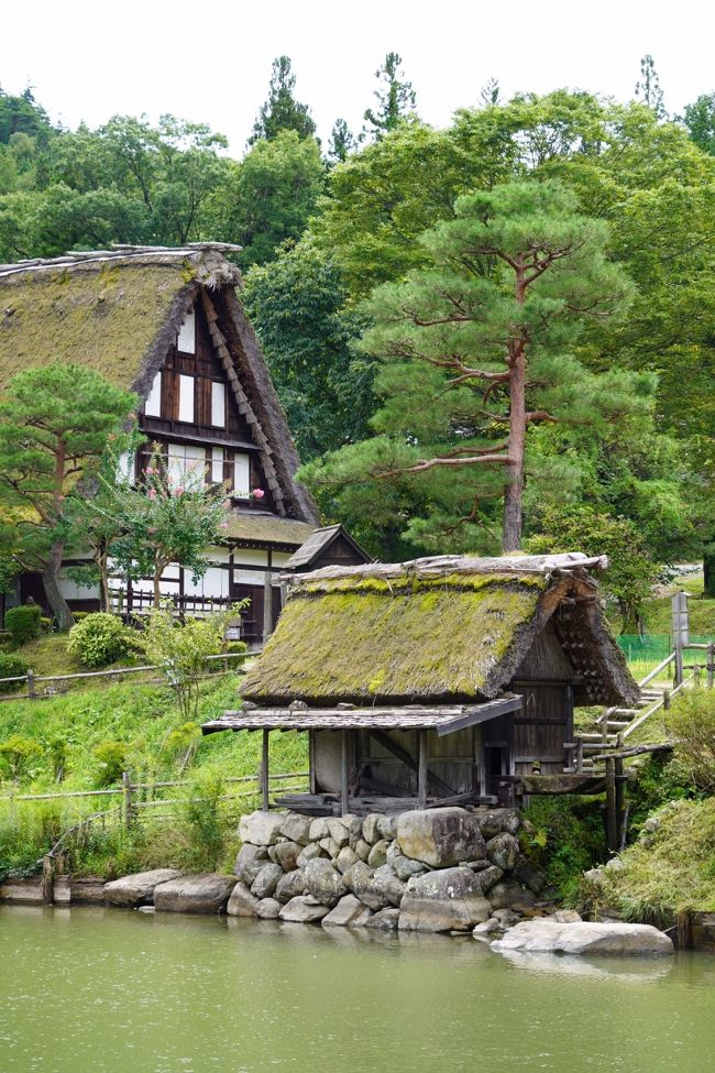 前に高山来た時は、白川郷行くからこっちはえぇかなと、飛騨の里は訪れず。今回は、町歩きだけのつもりでしたが、ここくらい観光するかなと。