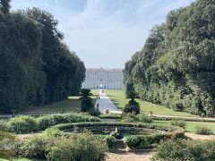 カゼルタのブルボン家の王宮と庭園。