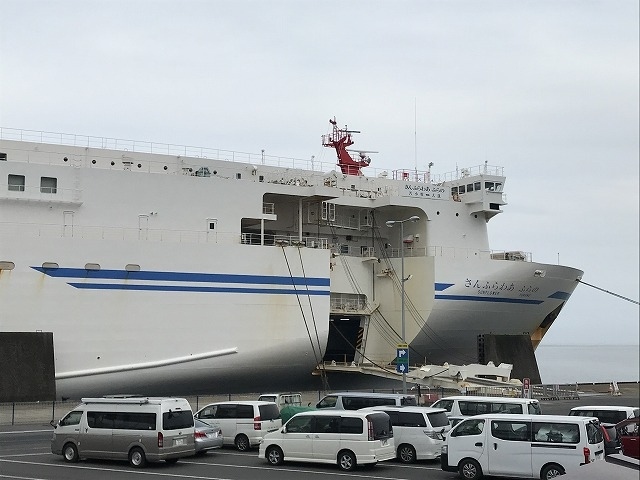 今しかない！思いきって自転車で北海道一周した。<br />大洗港から苫小牧行のフェリー「サンフラワー　フラノ」に自転車で乗り込み帰りの切符は買わず出発！<br /><br />Day１苫小牧～白老　14：05発ー16：21着　26.65ｋｍ　